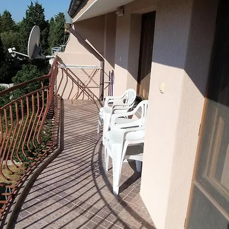 דירה гр.бургас кв.сарафово בורגאס